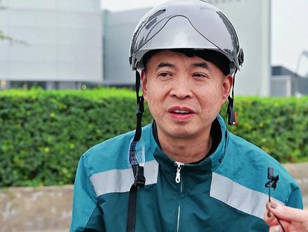 #邮政快递的员工和其他的快递公司有什么不一样吗?#洛阳工作圈 #街访