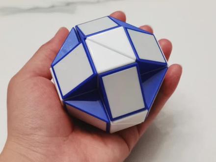 #益智玩具 #儿童玩具 #魔尺教学 你知道魔尺变球最简单的方法吗?这是魔尺玩法的基础,也是很多造型中都能用到的!喜欢关注我,带你解锁更多魔尺新玩法!@DOU+小助手 @抖音小助手