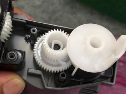 没有屏幕真不方便,兄弟HL_2260D提示toner亮黄灯!就是碳粉没有了!有人会按键复位吗?#家用打印机推荐 #打印机 #家用打印机 #打印机小李哥 #粉盒