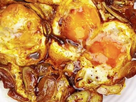 花五分钟复刻最近很火的巨巨巨好吃的公瑾爆蛋,米饭杀手名不虚传#公谨爆蛋 #谁懂这一口的好吃程度 #鸡蛋的神仙吃法 #满级吃商指南 #糖醋荷包蛋 @DOU+小助手