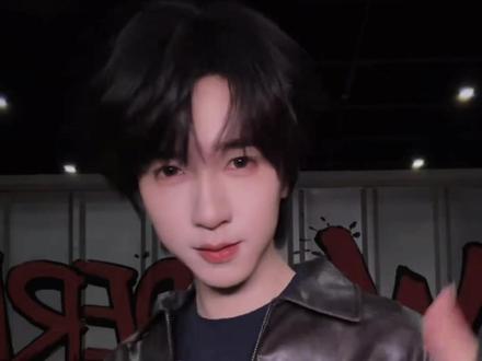 我说小贺打小就聪明吧#贺峻霖 #桃花坞 #高会 #万万没想到 #搞笑