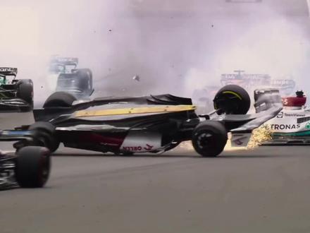 回顾周冠宇22年在银石碰撞事故#F1 #周冠宇 #赛车