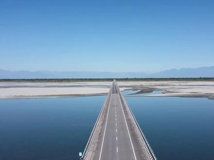 印度在中国边境修印度最长大桥,9.2公里军民两用,能走60吨坦克 #印度大桥 #中印边境地区 #中印边界