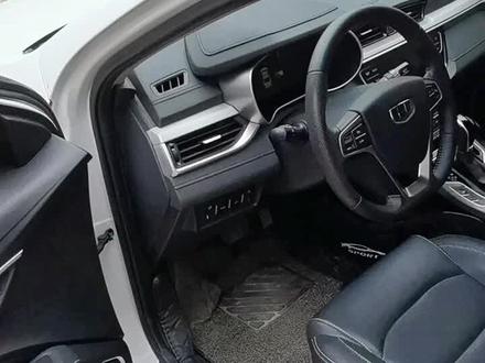 #汽车知识 #汽车小常识 新吉利帝豪的点烟器保险丝在哪个位置?怎么更换?