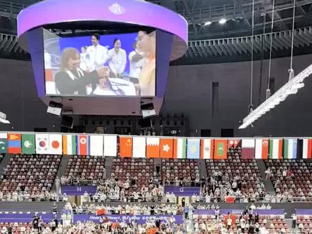 混双颁奖,韩国组合秀恩爱引全场欢呼#杭州亚运会