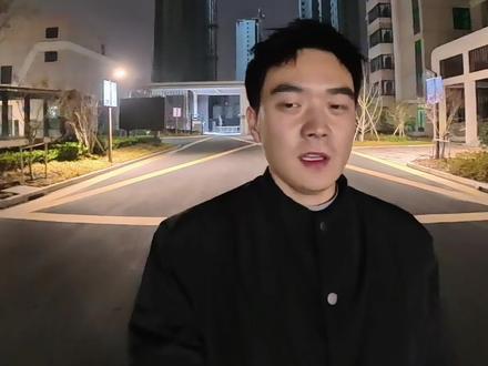 很高兴明年还能看见小蛋糕阿奇姆彭来到航体踢球,我一定会回去看的。去年就比较遗憾中途卡兰加与大连英博解约了,没能在航体见到这位为河南打国安时拼到脾肺破裂赛后手术摘除的真男人!