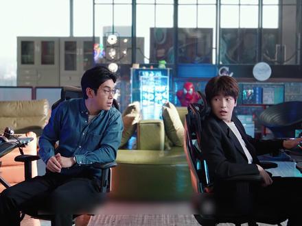 为了亲手搞臭自己的新游戏,只能开始反人类的商业操作 #2025影娱年终大赏 #了不起的精讲团 #青年创作者成长计划 #创作年终奖 #2025年度好片精讲