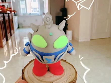 #超轻粘土手工 #原创作品 #奥特曼 今天捏了泽塔奥特曼,明天继续挑战奥特曼⛽️⛽️⛽️