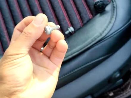 迈腾更换倒车镜