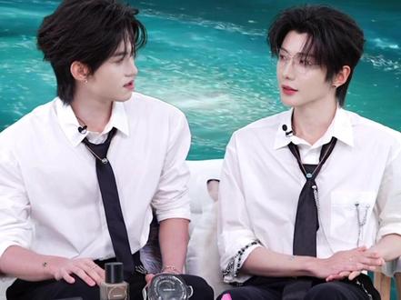 快去满足他的要求😂给他买!#云旗 #郝熠然 #卡姿兰直播