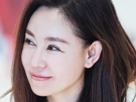 使志若伏若匿。若有私意,若已有得,去寒就温。
伏呢,就是弯下腰
匿:是藏匿不流露,藏起来啊。猫冬了!潜伏藏匿啊,若有私意。将心神情志收藏隐匿起来,有什么话,有什么打算,也不要告诉别人,,若有私意,私呢,与公相对,也就是有隐私之意。若已有得:已有所得啊,就不再外求了,可以悄然的安住,也就是说,不要频繁外出或者暴露于寒冷环境中,防止寒气侵袭。所以呢,去寒就温,选择温暖居所,无泄皮肤,使气亟夺
穿着保暖的衣物,减少寒冷刺激,避免剧烈运动、过度出汗或蒸浴。防止毛孔开泄,不让寒气寒邪所夺。
此冬气之应,养藏之道也。这就是说啊,适应冬天藏伏的道理,逆之则伤肾,春为痿厥。奉生者少。#黄帝内经 #国学经典#女性智慧 #养生