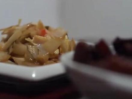 脚踩老坛酸菜制作过程#美食纪录片 #美食制作 #老坛酸菜 #脚踩腌菜