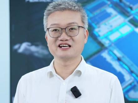 强强联手,双城同屏! TCL华星 IT SBU 副总经理 曹丹总、TCL华星印刷OLED中心长 曹蔚然博士“双剑合璧”,从武汉t12智造产线到上海Chinajoy现场,为你揭秘一块🎮「电竞好屏」的幕后故事~
#TCL #高管请就位 #2026Chinajoy #APEX臻图