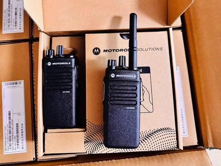 摩托罗拉P6600i防爆对讲机,测试一下音质 摩托罗拉P6600i防爆对讲机,实机测试一下音质,大量到货,摩托罗拉最便宜,销量最大的防爆对讲机型号。老杨聊对讲机分享。买摩托罗拉原装正品对讲机,找老杨,不迷路,享受专业好服务。