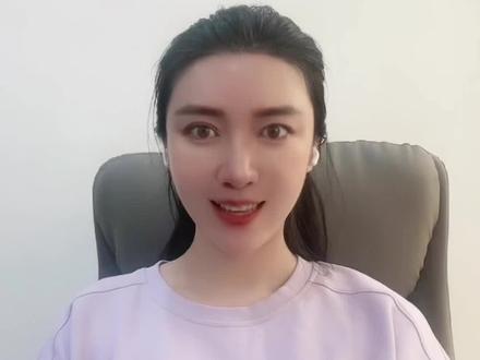 多出去走走,去看看这个美丽的世界吧。P S:我经常去@卡卡松堡 喝咖啡、看看书,你也要快乐生活呀#变美变瘦变好看变优秀 #成长路上有你有我