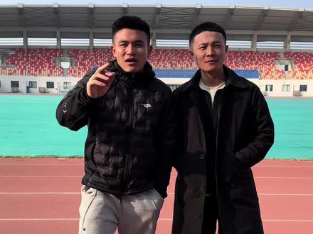 2026天津站田径公开赛,将于1月10日在天津体育学院(田径馆)举行,赛事规模:800人,比赛项目增设:体考四项和专升本素质三项。#田径训练 #短跑 #比赛