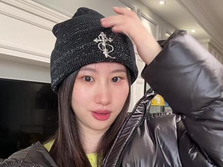 STK满天星冷帽! 开闪光灯后反光真的好帅好出片。#STK #冷帽 #针织帽 #双12冬日氛围感穿搭大赏 #降温后用这波装备体面过冬