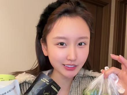 嘴里全破了😩😩 #海南槟榔 #槟气 #槟气品牌 #一口槟气多财多亿 #马年嚼槟气财运不缺席