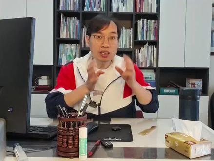 安徽600-620分,选大学好纠结😣 我考了600多分,没到620,选学校真的愁死了!安徽的211本来就少,科大肯定够不上,工大只能试试宣城校区,看起来只有安大比较稳。
下面的重点大学又不太想选,选了安大吧,还得纠结专业——每个专业都有对应的行业部署大学,又要想这些行业院校和211到底哪个更合适。有时候甚至还会忍不住想,要不要看看末流985?真的好难抉择啊。