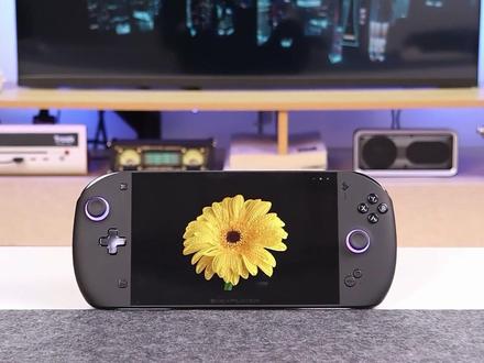 好的游戏体验是什么样的,对飞行家Apex来说,除了强性能,必须要有好屏幕和好音响