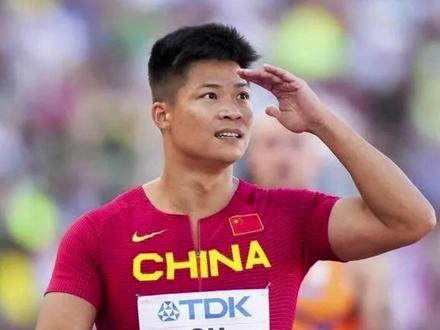 亚洲飞人谢幕战!苏炳添“最后一舞”,为家乡而战 亚洲飞人苏炳添,即将迎来职业生涯的“最后一舞”!
从中山古镇跑向世界,他以9秒83震惊奥运,成为亚洲荣耀
2025大湾区全运会,36岁的他重返梦想起点,为家乡而战,为信念冲刺!
编辑:吴姝霖 崔笑瑜(实习)#苏炳添 #全运会