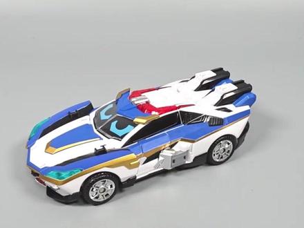 炫卡斗士W 全新炫蓝闪电W变形展示!