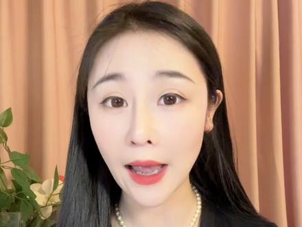数百只飞鸟在空中自发形成连科学都难以解释的螺旋图案,很像双鱼图,这其中的玄妙真的和紫薇有关……