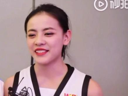 #女篮 #杨舒予 被长发老婆狠狠美到