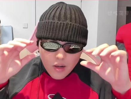 桃黑黑2026年直播预热中…@桃黑黑 @忧郁的小胖蛋 #桃黑黑 #桃黑黑直播回放 #纸嫁衣 #校园 #直播