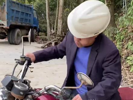 关键的时候老是掉链子哦@DOU+小助手 @逗比肥龙