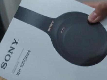 沉浸式开箱Sony耳机WH-1000XM4~原相机直出哈哈哈哈哈
天下人苦噪音久矣,终于get了我的耳机。别问为什么不买XM5,问就是poor🤫#开箱vlog #Sony #降噪耳机 #耳机