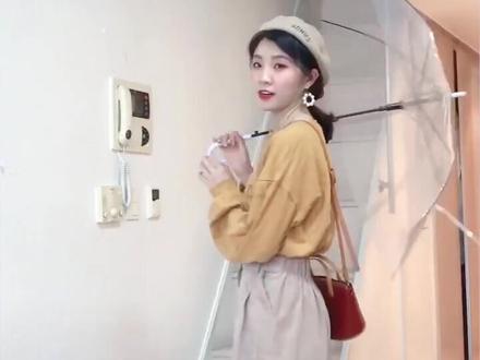 #网红 在韩国读书的时尚穿搭达人@爆胎草莓粥 #时尚穿搭