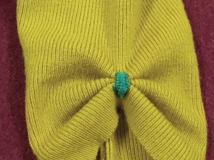 毛线衣袖子太长,这样改短简单又好看#毛衣袖子#妙招