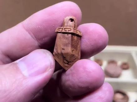 手工桃核雕刻宝剑桃枭#核雕