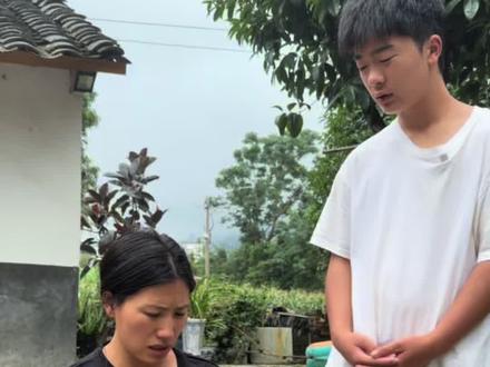 一路磕磕絆絆,還好有人願意站出來給我一個明確交代。
凱陽此刻正在醫院做親子鑒定,今晚七點半直播間,帶著結果把所有事說清楚。
受过的委屈总会有答案,不管结果如何,我都勇敢面对。
感谢一路陪着我和轩轩的家人们,有你们撑腰心里才踏实,晚上七点半直播间等你们,一起等真相。#人间真情 #勇敢面对生活 #感恩一路相伴 #家庭真心话