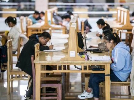 申请了助学贷款。学费没到账,该怎么办理入学手续?#新大一学生#校园生活。#绿色通道。