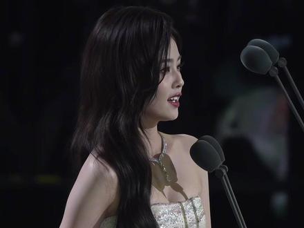 白鹿星光大赏这段发言又美又要力量#白鹿 #星光大赏 #叶璃
#莫离