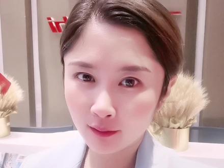 老铁们,今天介绍一下我自己,我是王淼,山东威海的,性别女性格男,从事汽车行业12年,汽车培训4年,你还想了解我什么吗?#抖音汽车#卖车的小姐姐 #女人味 #购车黄金季 #好车抖一抖 #汽车