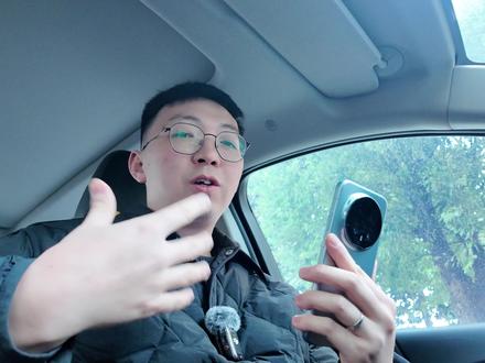 去线下店感受了荣耀WIN和荣耀WIN RT,大家觉得价格是多少#荣耀WIN #荣耀WINRT #荣耀WIN系列 #荣耀手机#性价比手机