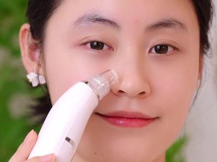 有了这个家用黑头仪,和草莓鼻轻松说拜拜 #黑头仪 #吸黑头 #电动黑头仪 #美容仪 #去黑头