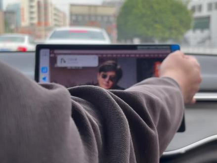 华为hicar产品上新啊,只要车型年份符合,华为荣耀手机设置中有hicar功能,就可以使用喔#hicar #车机系统升级 #比亚迪 #九州之鹰无线carplay