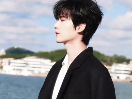 陈妍希周柯宇相差19岁,吻戏好上头,这段亲密戏看的“让人想恋爱” #周柯宇 #陈妍希