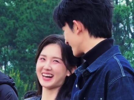 #郭宇欣 #陈添祥 开机同框路透!互动好有cp感呀,就这个颜值看着都养眼呀!