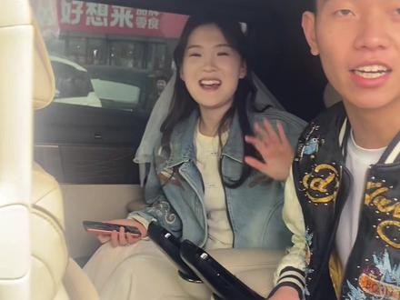 近距离看曹县网红@煤球妹妹🙈🦆 @王文静 #偶遇网红 #拍摄现场直击