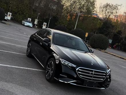 因为订车比较早 所以落地价比较便宜,各位车友你们的26款E300都是多少落地的?#奔驰e300l #奔驰