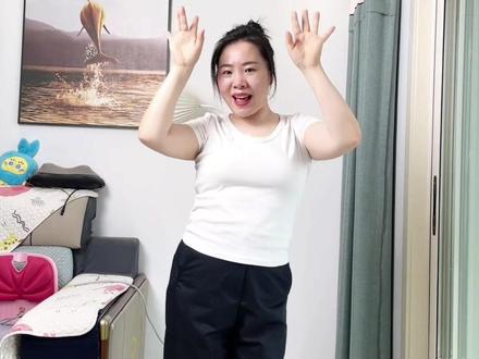 忙完生活,奔赴热爱,一支舞蹈,取悦自己,满心欢喜💃#简单易学#一学就会系列 #得意地笑 #跳舞使我快乐 #宝妈爱跳舞