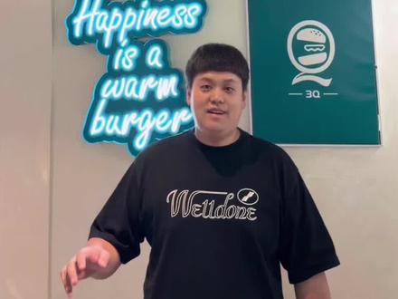 杭州汉堡节|山东·青岛 3Q·Burger shop@3Q·Burger shop
#杭州汉堡节 #龙湖杭州滨江天街 #汉堡节全国巡游 #HOCH汉堡节 #小李有点饿