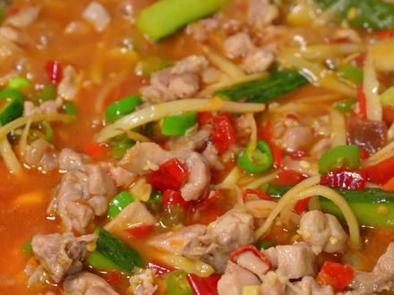 今日食谱✨
橙香排骨 仔姜鲜椒兔 荷塘小炒 橙子酸奶碗
#青年创作者成长计划 #抖音年味争霸赛 #年夜饭 #美食教程 #家常菜