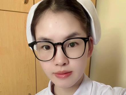 选对了鞋,才能走正确的路! 不愧是护士鞋中的爱马仕啊!!!!#纽乐芙流星羽护士鞋#纽乐芙护士鞋 #护士日行两万步#医学生 #护士懂护士