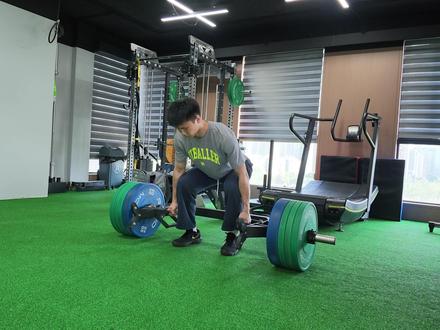 【重返篮筐】第四期 一年摸高下降20厘米 近一周的训练日常 #弹跳 #摸高 #膝伤恢复 @DOU+上热门 @抖音作者助手 @DOU+小助手